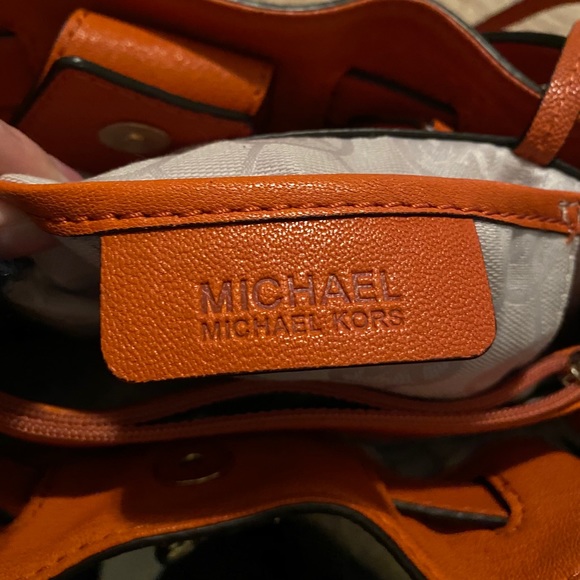 Michael Kors handbag - Picture 5 of 7